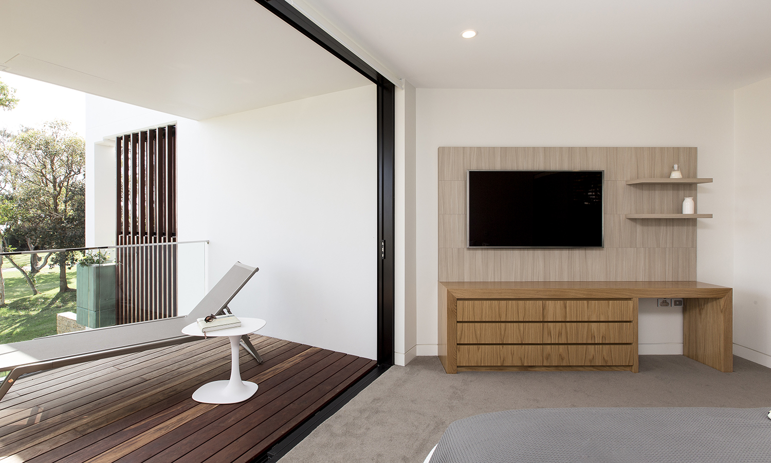   Apartment Five   Fortyfive on Lawson, Byron Bay   Spacious three bedroom single level living loorspace: 214.5 sqm Floor: Level One Aspect: North Views: Water, Beach Height above sea level: 10 mtr 