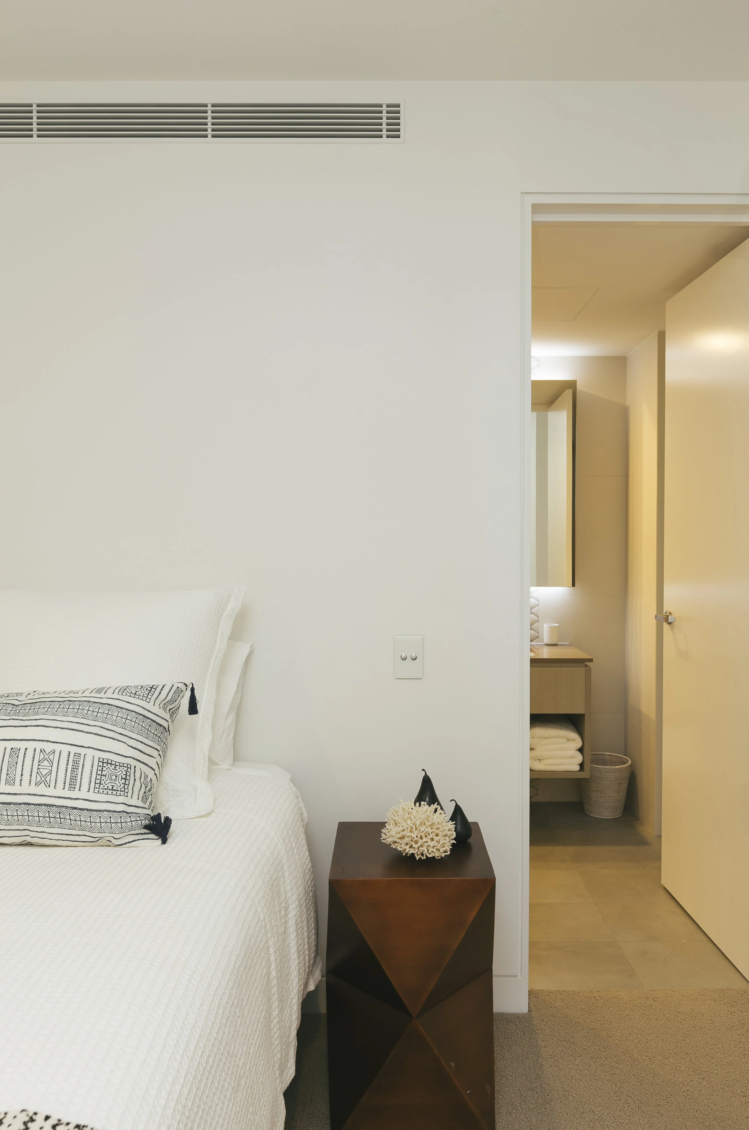 KHolmes_Apt1_45LawsonSt_36.jpg