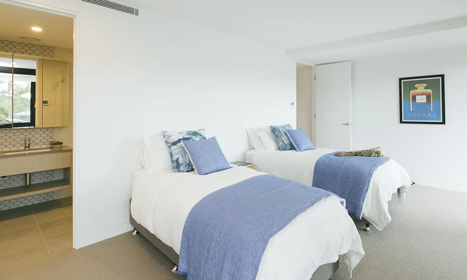 KHolmes_Apt3_45LawsonSt_10.jpg