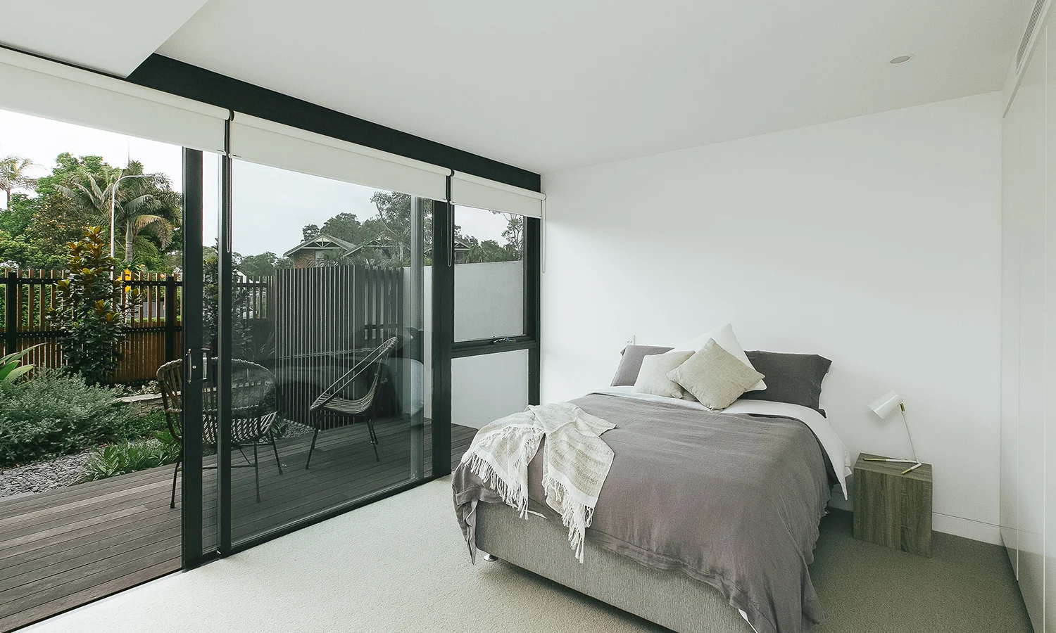  Apartment Three Fortyfive on Lawson, Byron Bay  Spacious three bedroom two level living Floorspace: 352 sqm Floor: Ground and First Aspect: North Views: Water, Beach Height above sea level: 7 mtr 