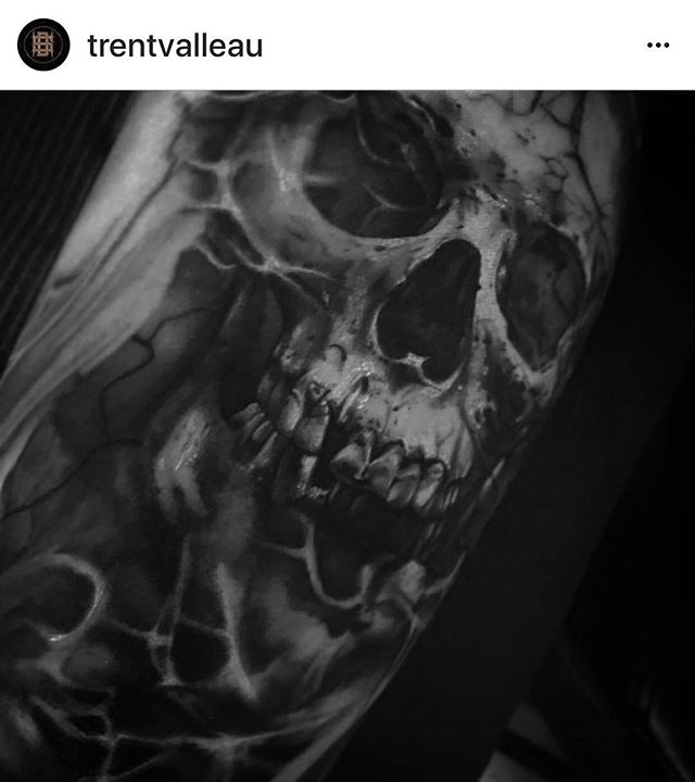 Inside bicep by @trentvalleau 💀🤘