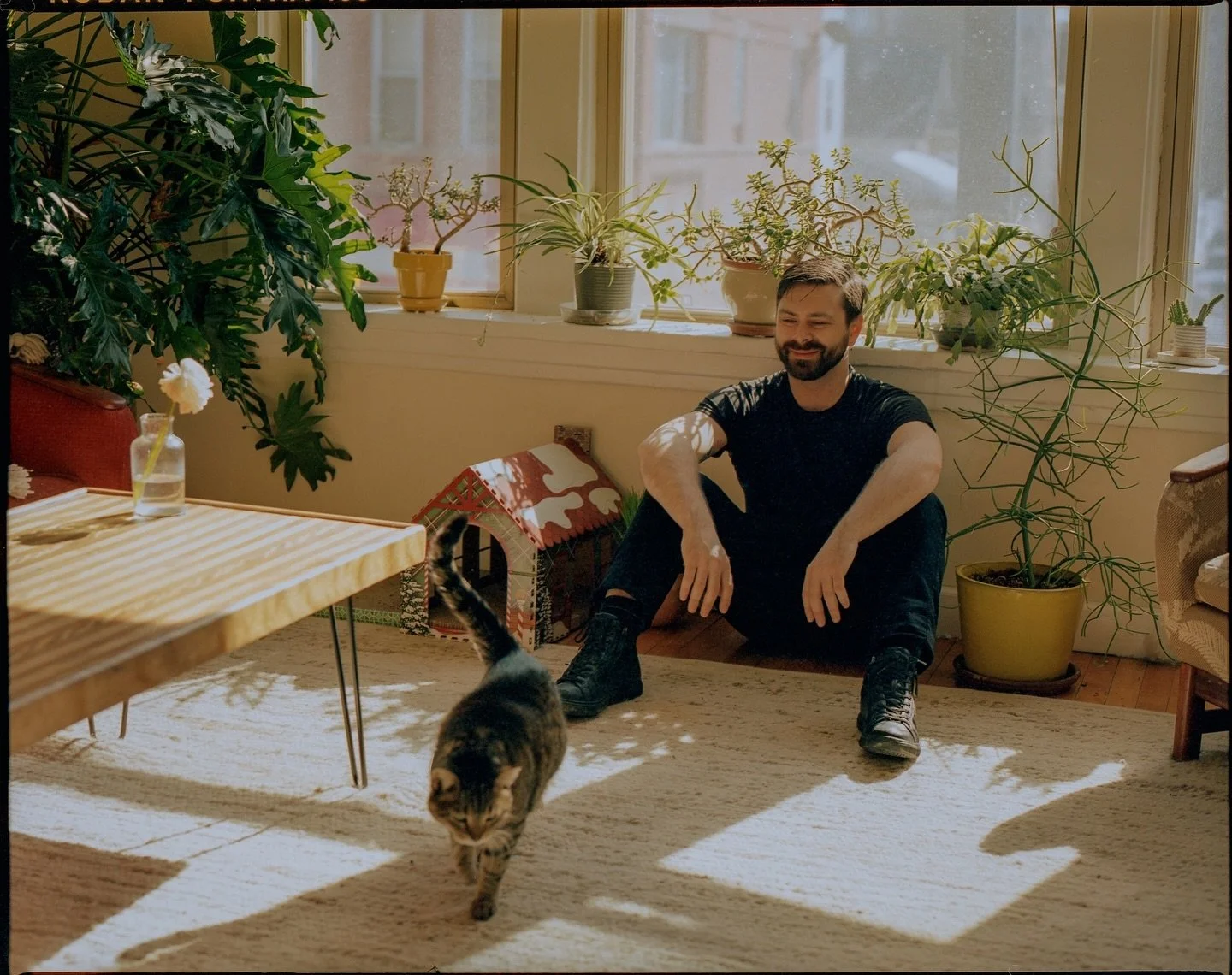 Matt, in an old apartment. 2020! 
#mamiyarz67proii #shotonkodak #portra800