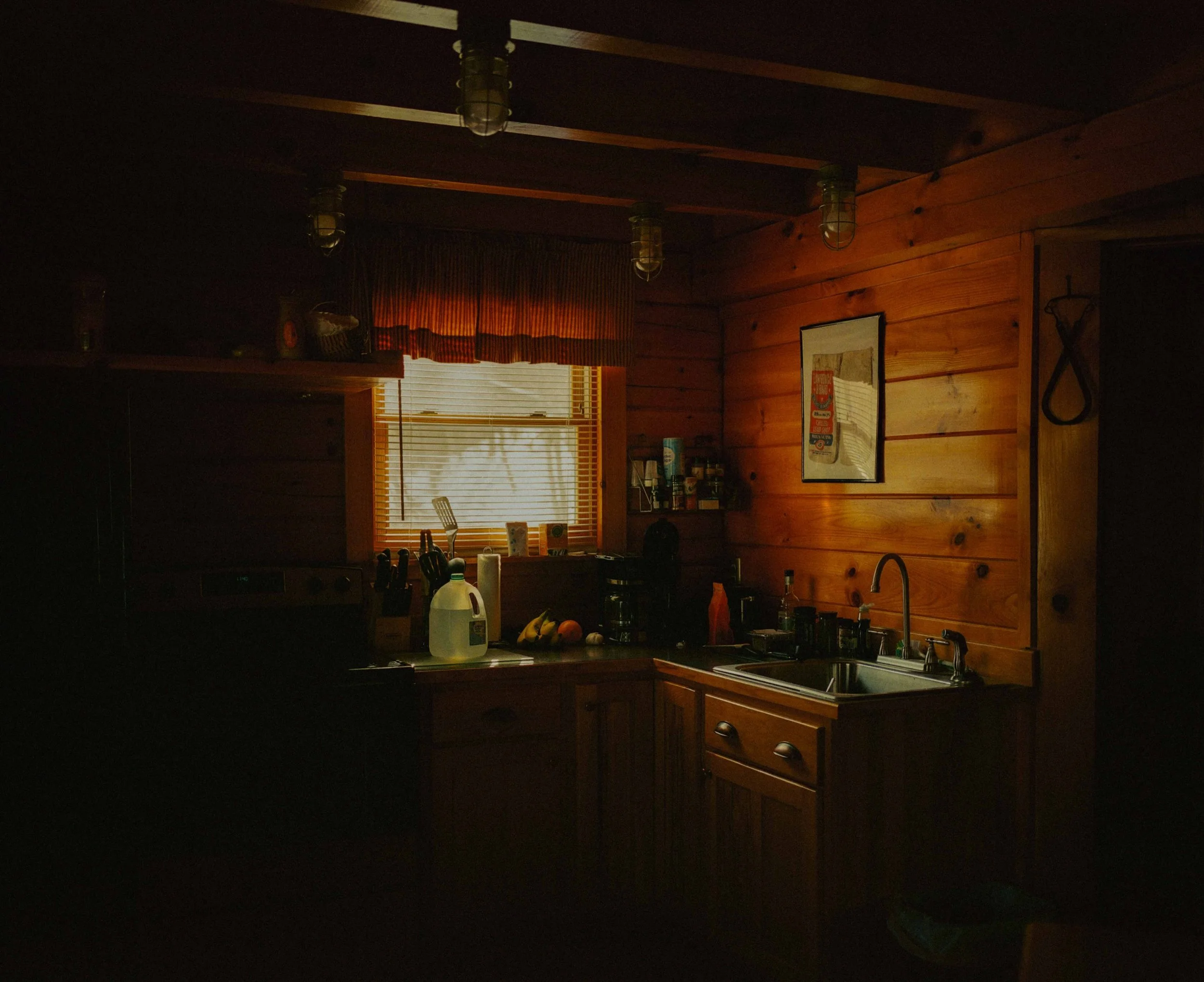 Cabin writing in the dead of winter. Earlier this year. 🎸 

#mamiya7