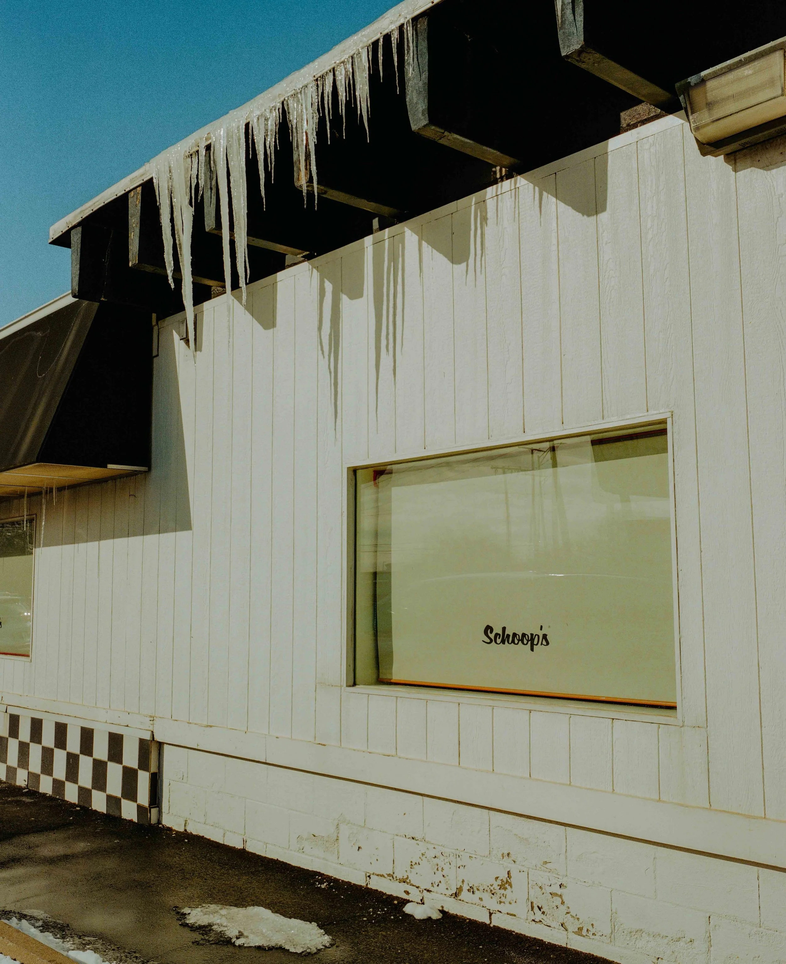 Schoop&rsquo;s! 🍔 #mamiya7 

#portra800 #madewithkodak