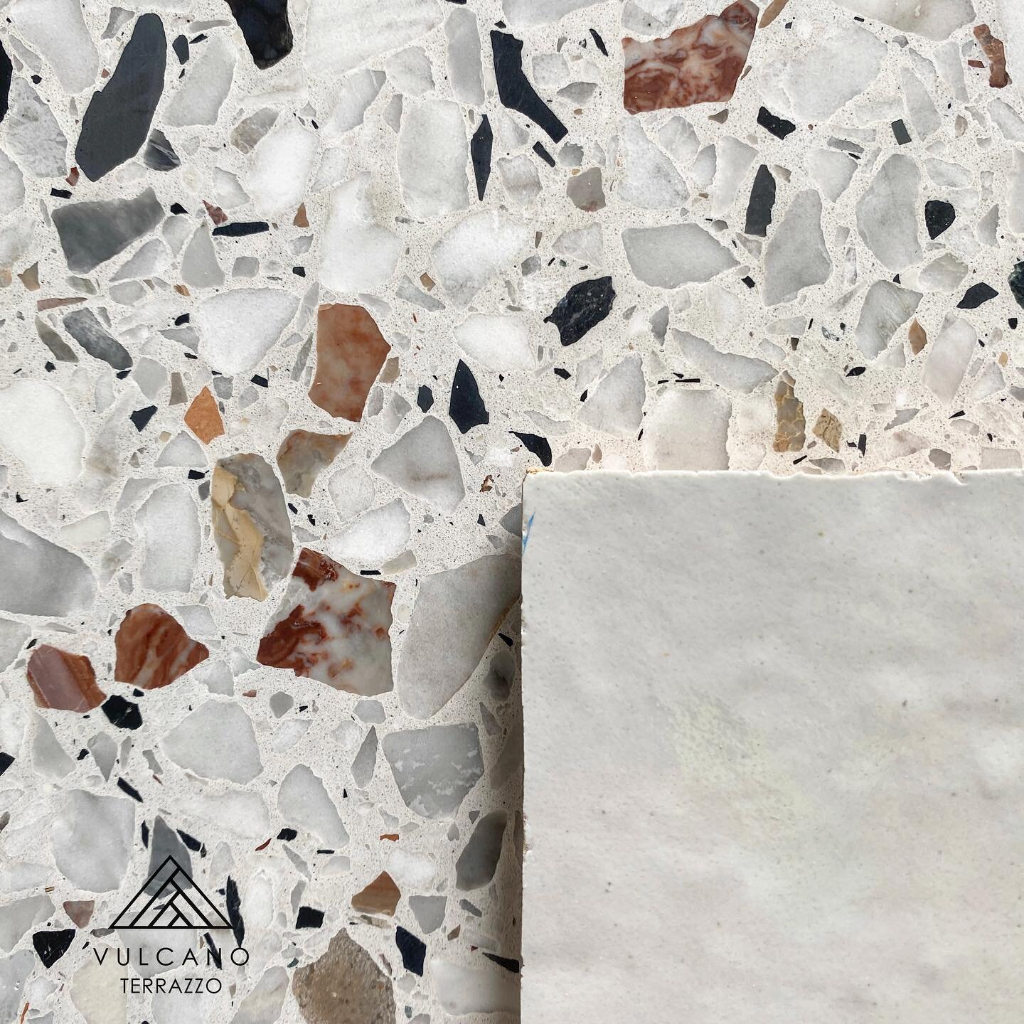Keeping it simple, keeping it authentic with handmade &ldquo;Lily&rdquo; Zellige paired with made in Italy 🇮🇹 terrazzo &ldquo;Arlecchino&rdquo;. Made beautiful with aggregate of Carrara, Basaltino, Bardiglio and Arabescato. A beautiful balance of w
