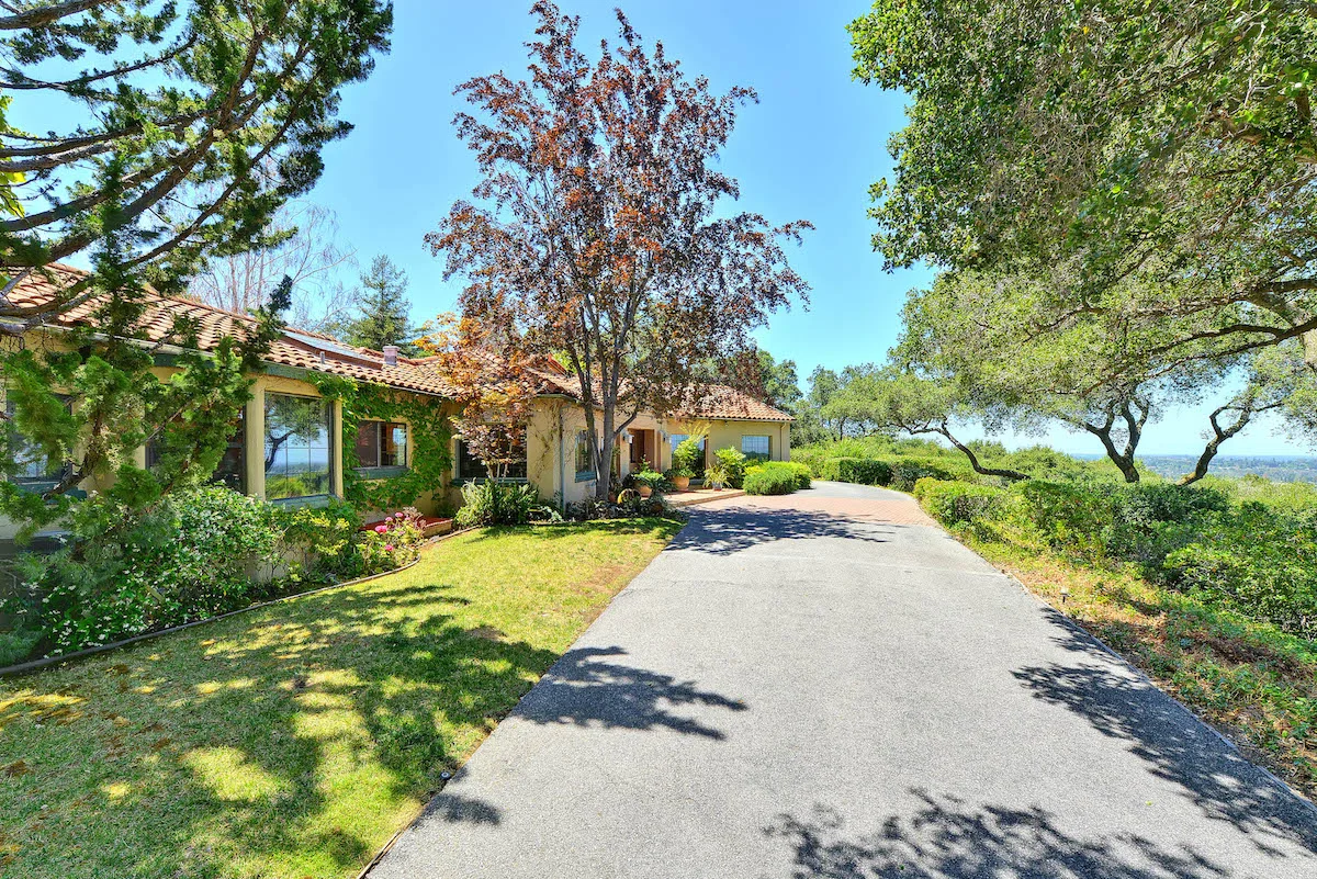 17160 Crescent Dr, Los Gatos 4 bed • 4.5 bath • 4,074 sqft