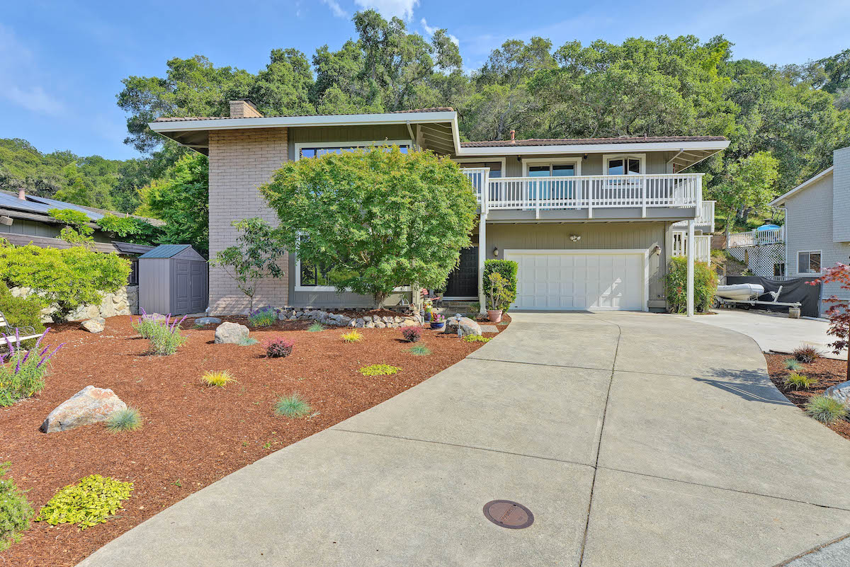 227 Vista De Sierra, Los Gatos 3 bed • 3 bath • 2,724 sqft