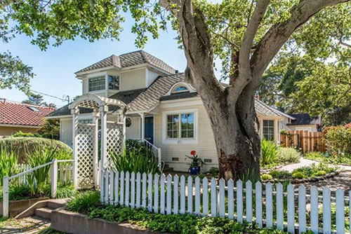 871 Laurel Avenue, Pacific Grove 3 bed • 2 bath • 1,385 sqft • represented buyer