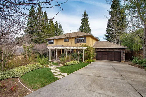15820 Bruce Ct, Monte Sereno 4 bed • 2.5 bath • 2,800 sqft