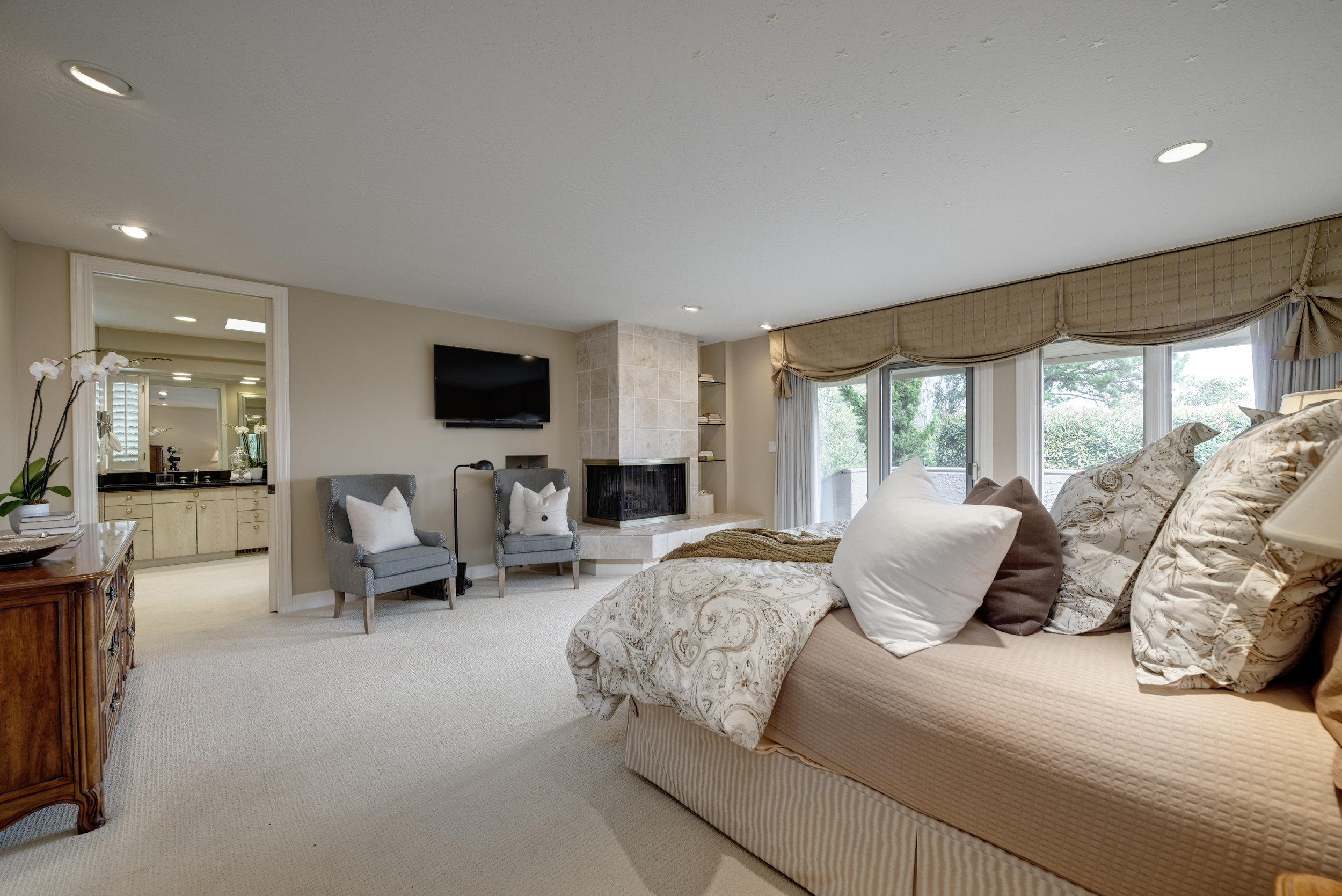 19_Master bedroom towards window.jpg