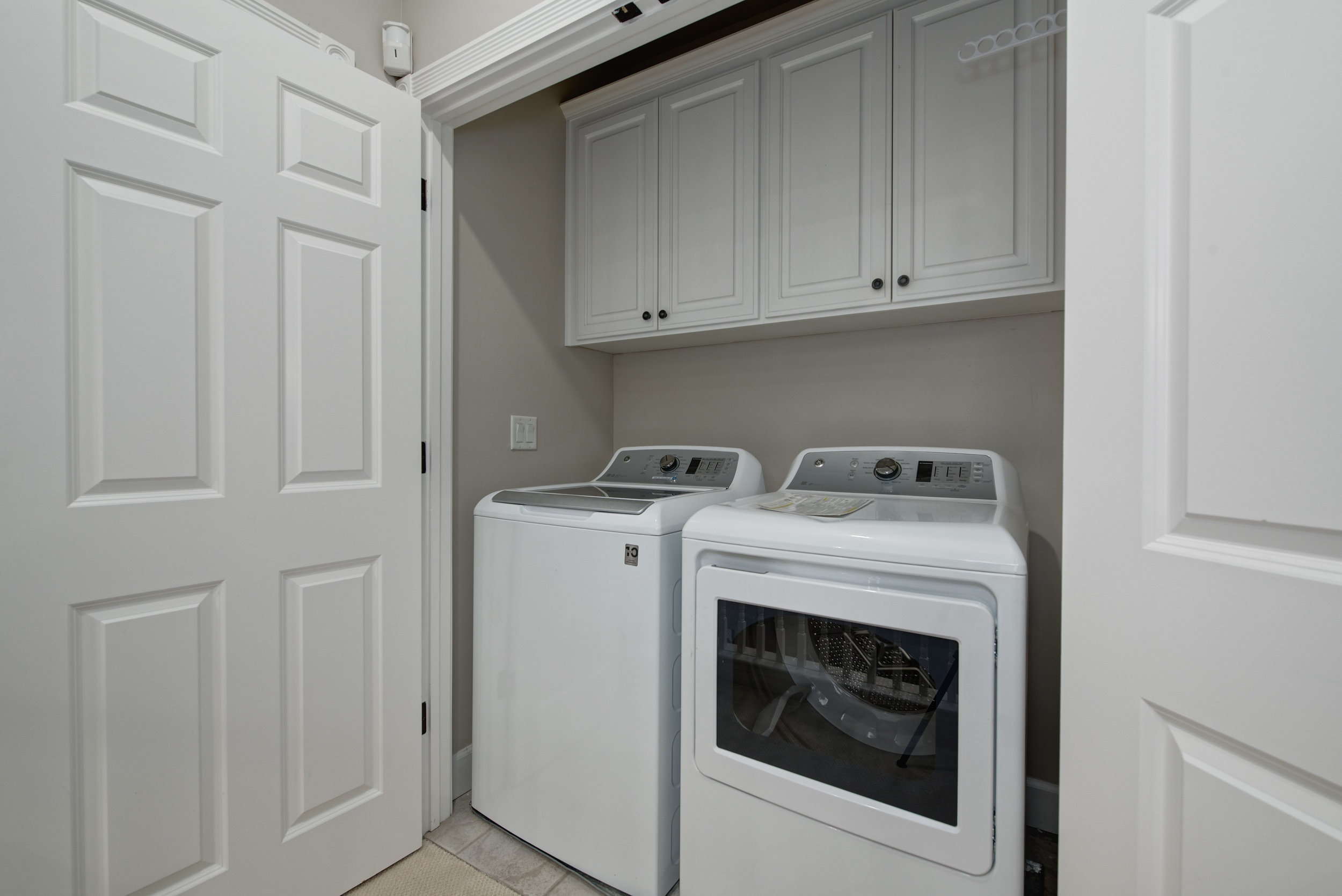Laundry_100 Boyer Ln_Ducky Grabill Real Estate.jpg
