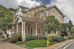 100 Boyer Lane, Los Gatos 3 bedrooms • 2.5 bath • 1,298 sq ft • 2,613 sq ft lot