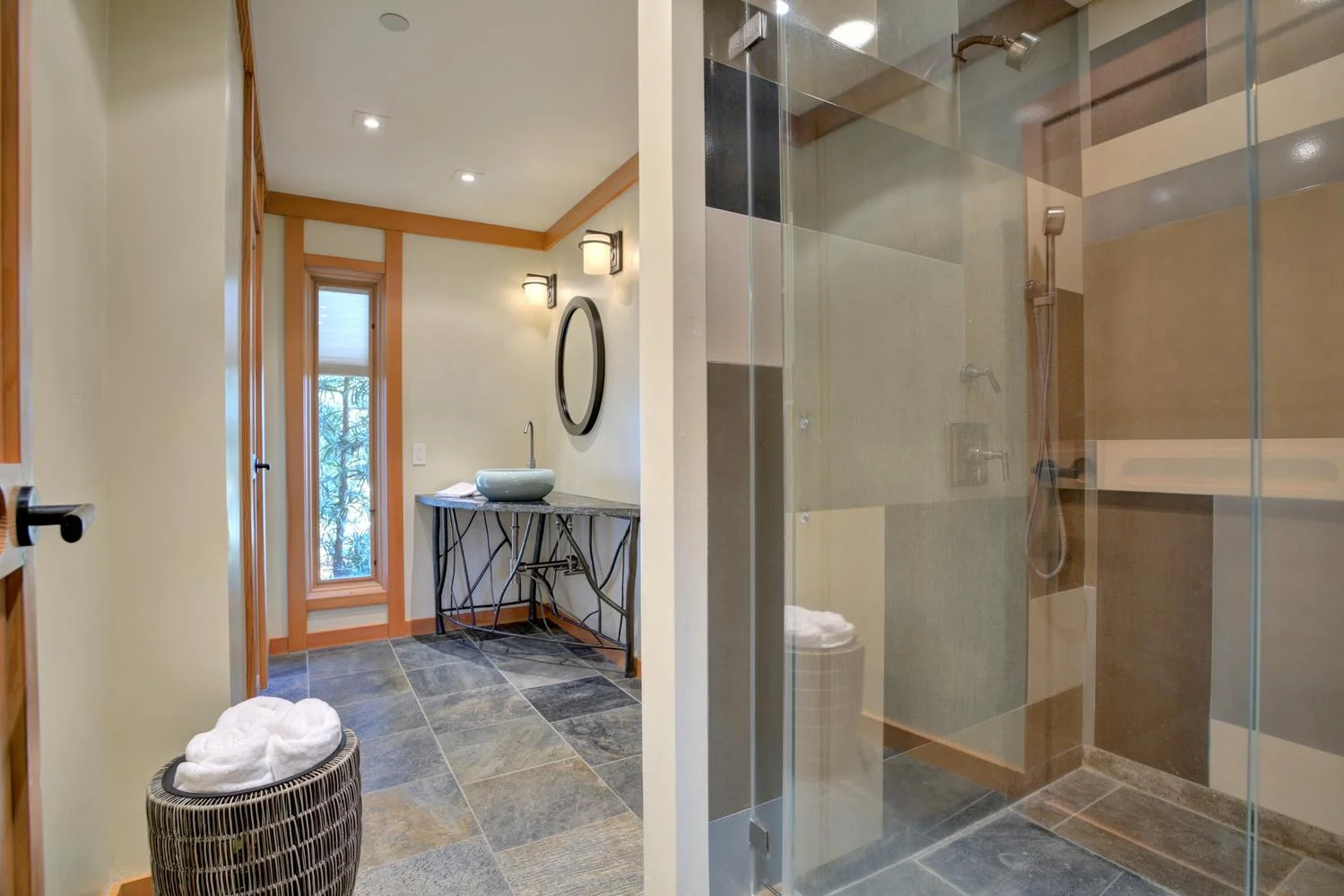 573 More Ave Los Gatos CA-large-022-11-Hall Bathroom-1499x1000-72dpi.jpg