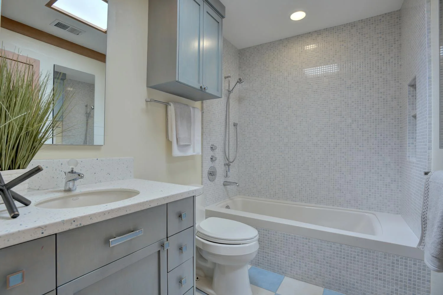 573 More Ave Los Gatos CA-large-026-10-Bedroom Two Bathroom-1500x1000-72dpi.jpg
