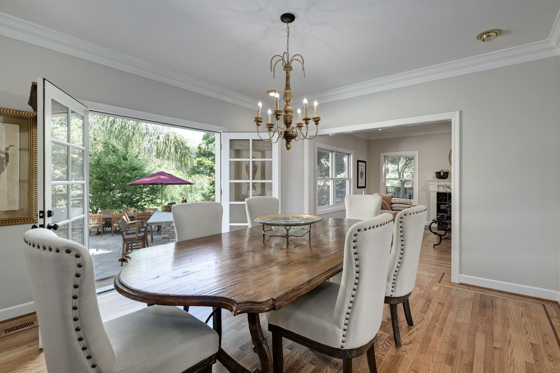 13_Dining Room.jpg