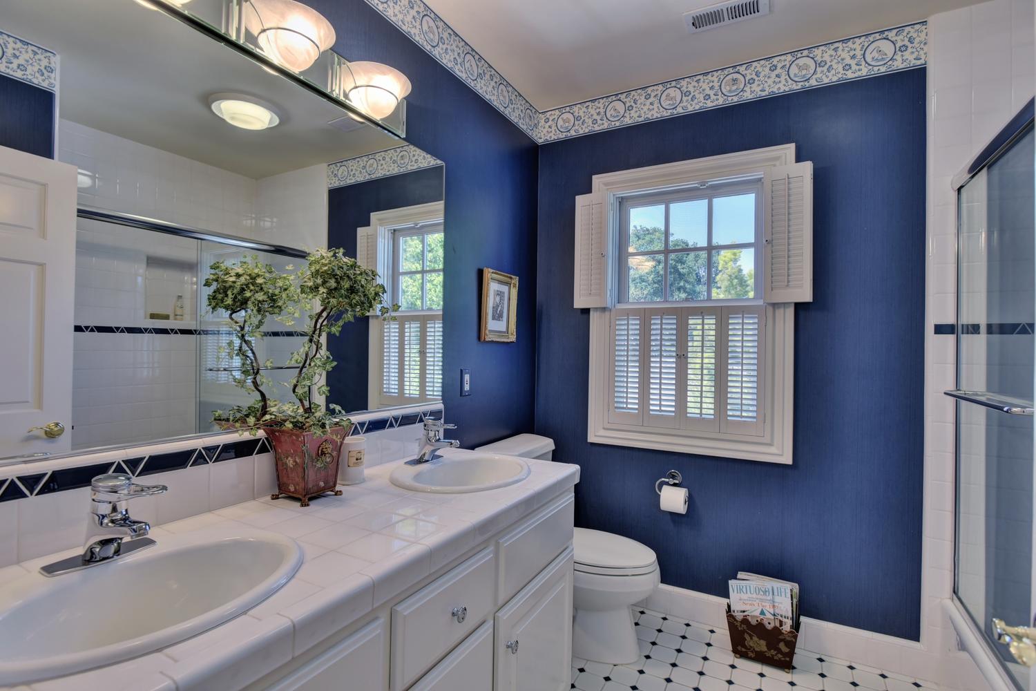 300 W Main St Los Gatos CA-large-025-13-Hall Bathroom-1500x1000-72dpi.jpg