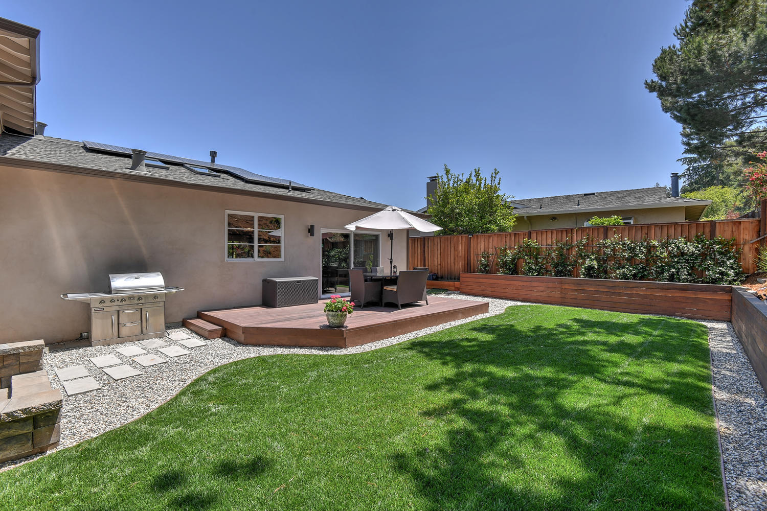 22_231 More Ave_Ducky Grabill Real Estate.jpg