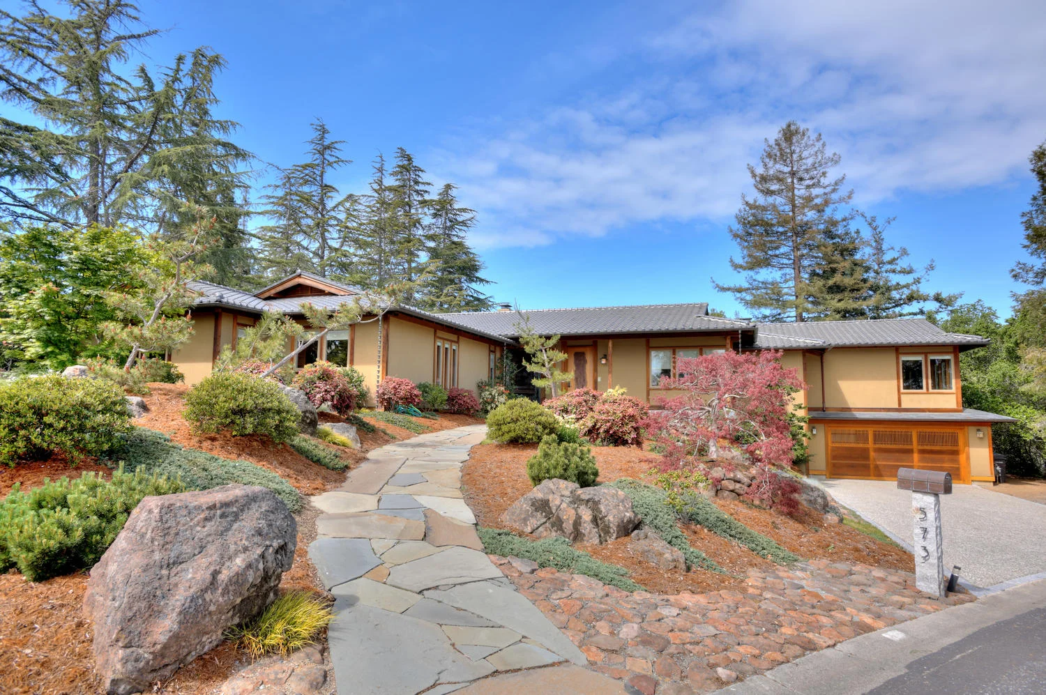 573 More Ave, Los Gatos 5 bedrooms •4 bathrooms • 4,270 sq. ft. • 17,700 sq. ft. lot