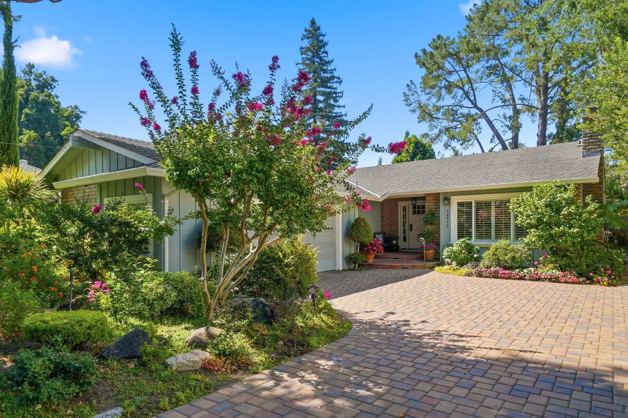   PENDING  16912 Kennedy Rd, Los Gatos   3 beds / 2 baths / 1,757± sq ft / 9,150± sq ft lot 