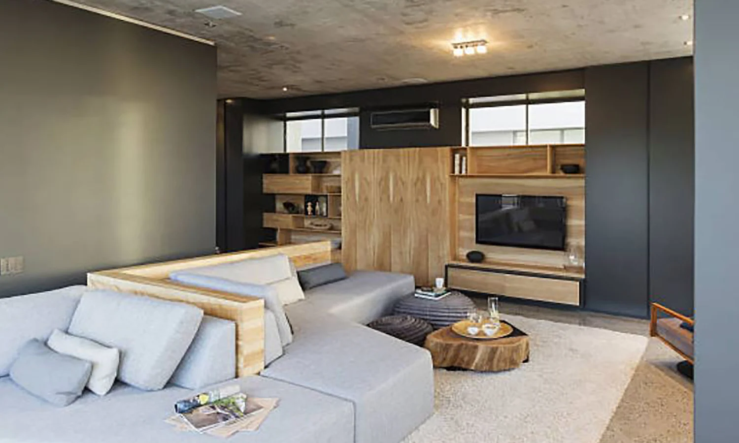 Living Room 1.JPG