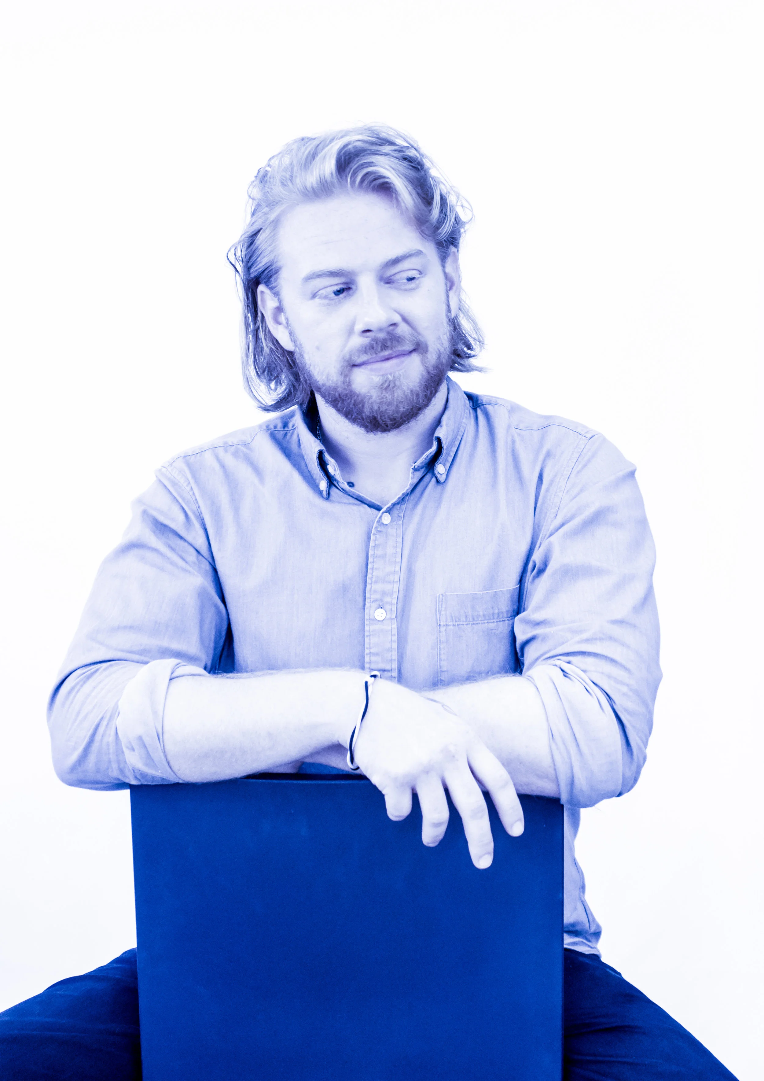 Josh Robinson - headshot sample 09.jpg