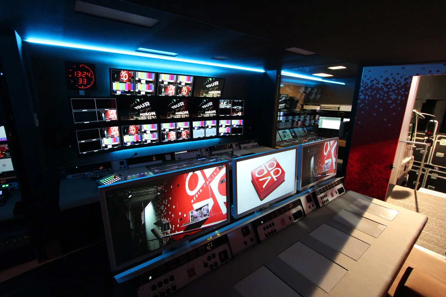 Inside+DB+Video (1).jpg