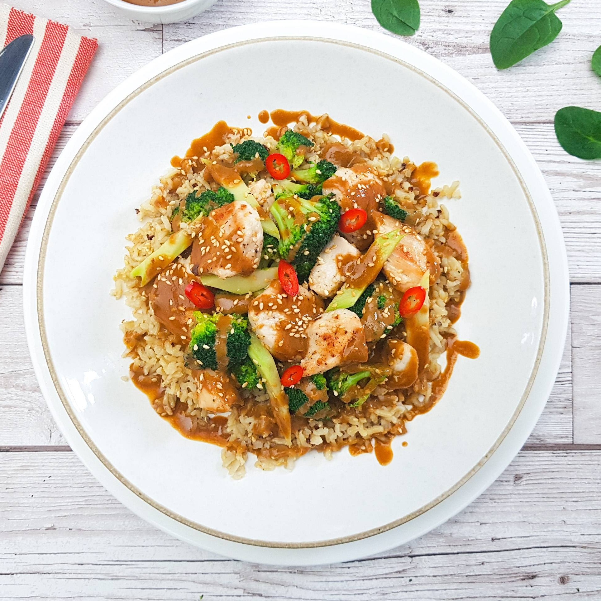 sesame-chicken-broccoli-tahini-soy-stir-fry-20-minutes-quick-lunch-easy-dinner-cheap-eat-recipe-dinner-limahl-asmall-tiny-budget-cooking.jpg