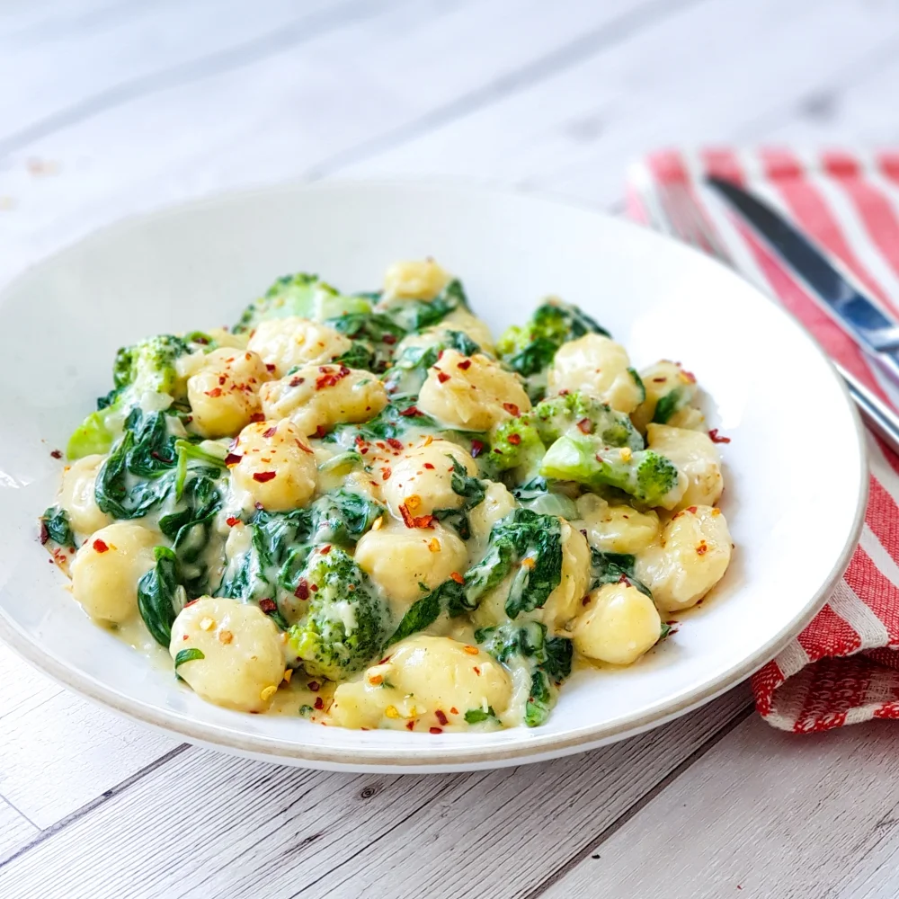 Creamy Gnocchi Bake with Broccoli, Cheddar and Spinach