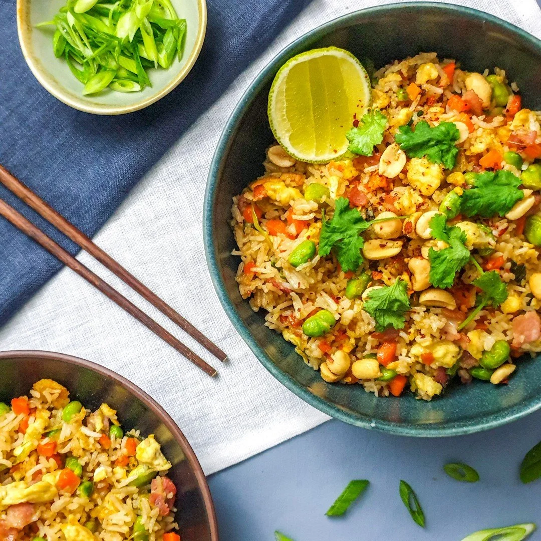 Wok featuring takeaway-style low FODMAP egg fried rice with bacon.