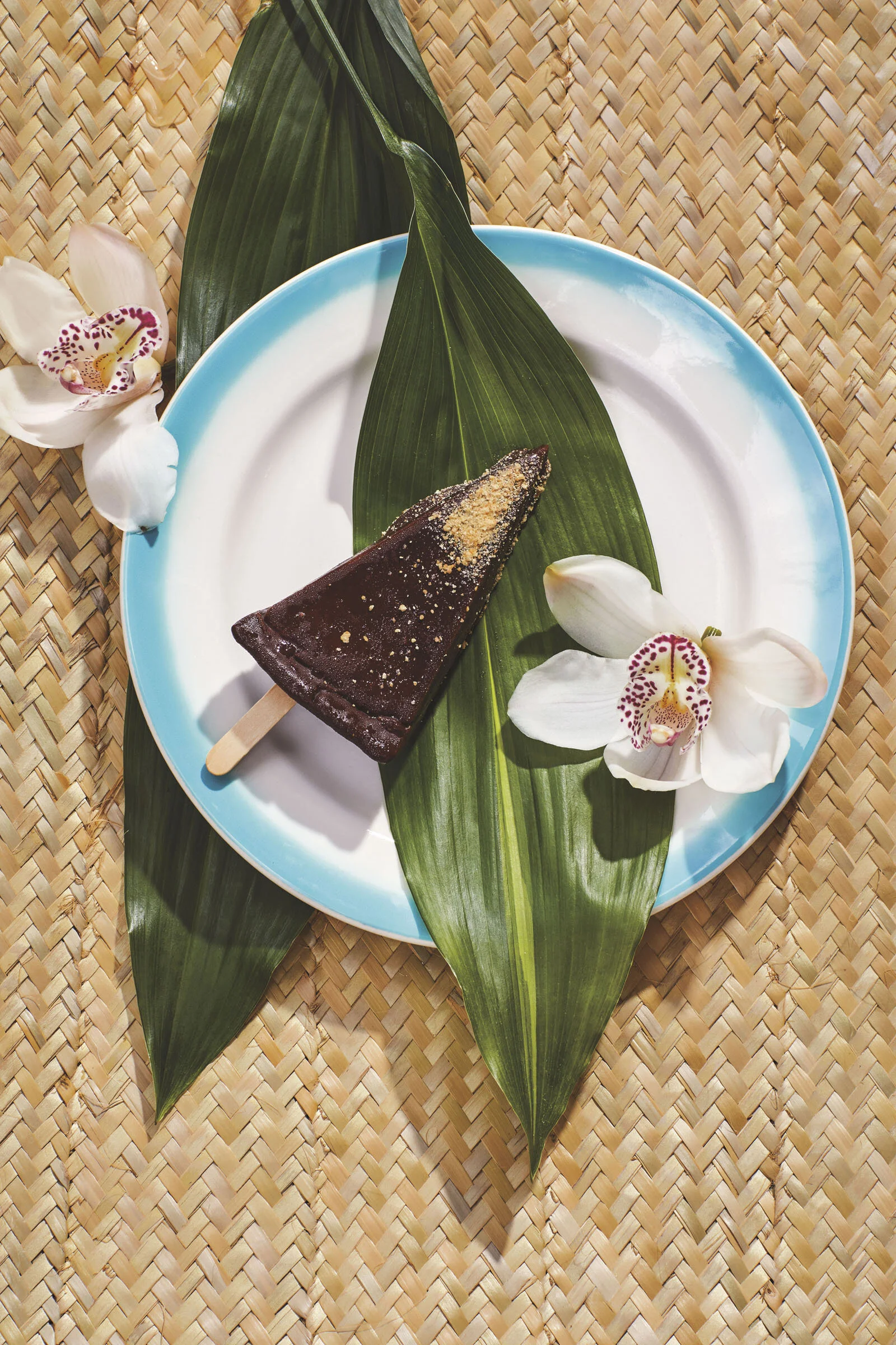 Key lime pie pops | Courtesy of Tommy Bahama