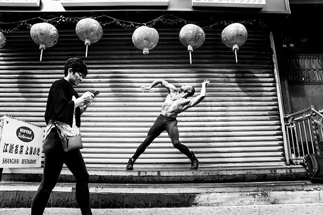 Body expression @sayigaeugenepeabody .
.
.
.

#blackandwhite#photography#art#bnw#portrait#emmanuelcayere#nyc#lensculture#stollenmoment#camera#sonya7riii#passion#life#dance#contemporary#nyc#streetphotography #chinatown#chinatownmarket#spicollective