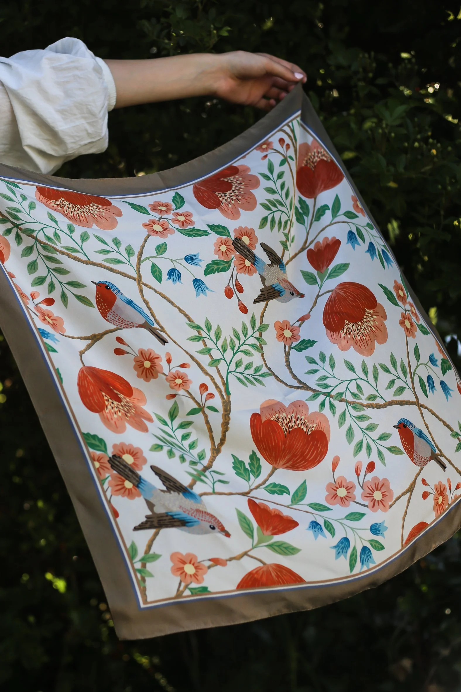 scarves_Birds_creme-1.jpg