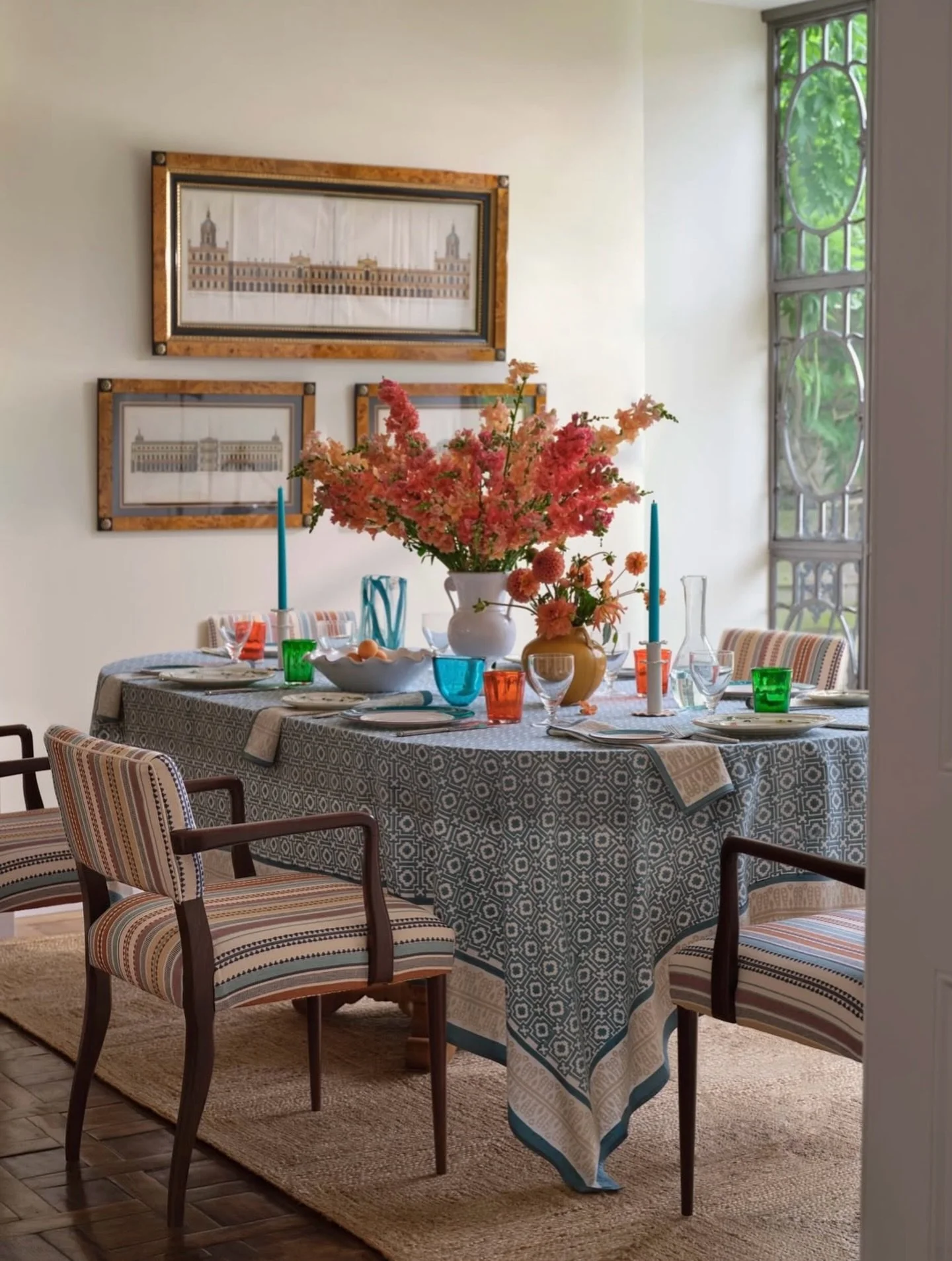 Back by popular demand &mdash; our bestselling Robertson Rug returns this week.

A true customer favourite, loved for its timeless design and effortless versatility. Seen here styled with beautiful pieces from The Dining Chair Company, showing just h