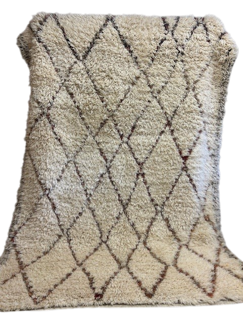 Beni Ourain 290 x 188 cms cut out.png