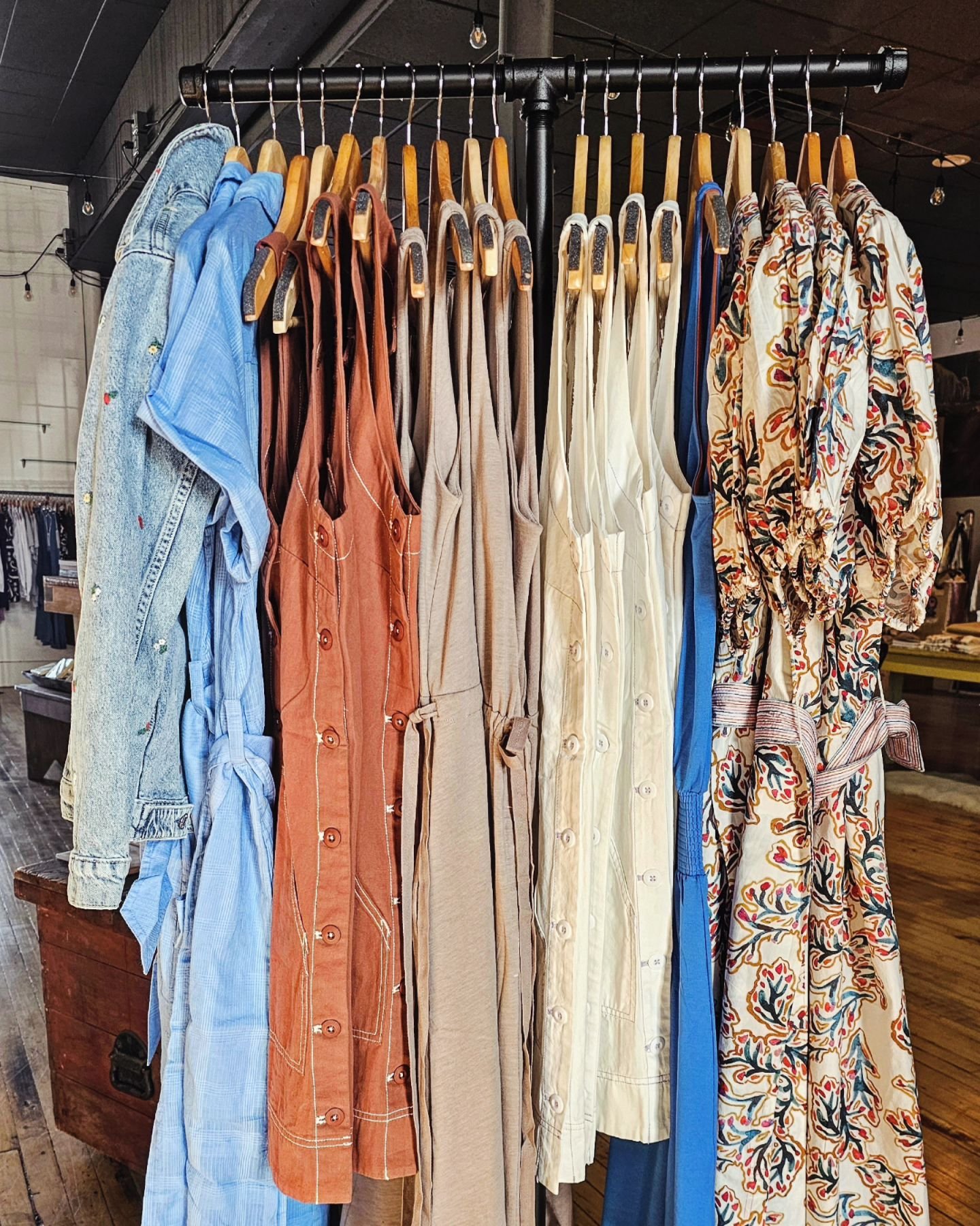 Dresses....and more dresses....Lillap.....ready for graduation and Mother's Day?......

#lillap #graduation #mothersday #spring2024 #wyoming #wyominglife #wyomingtravel #shopsmall