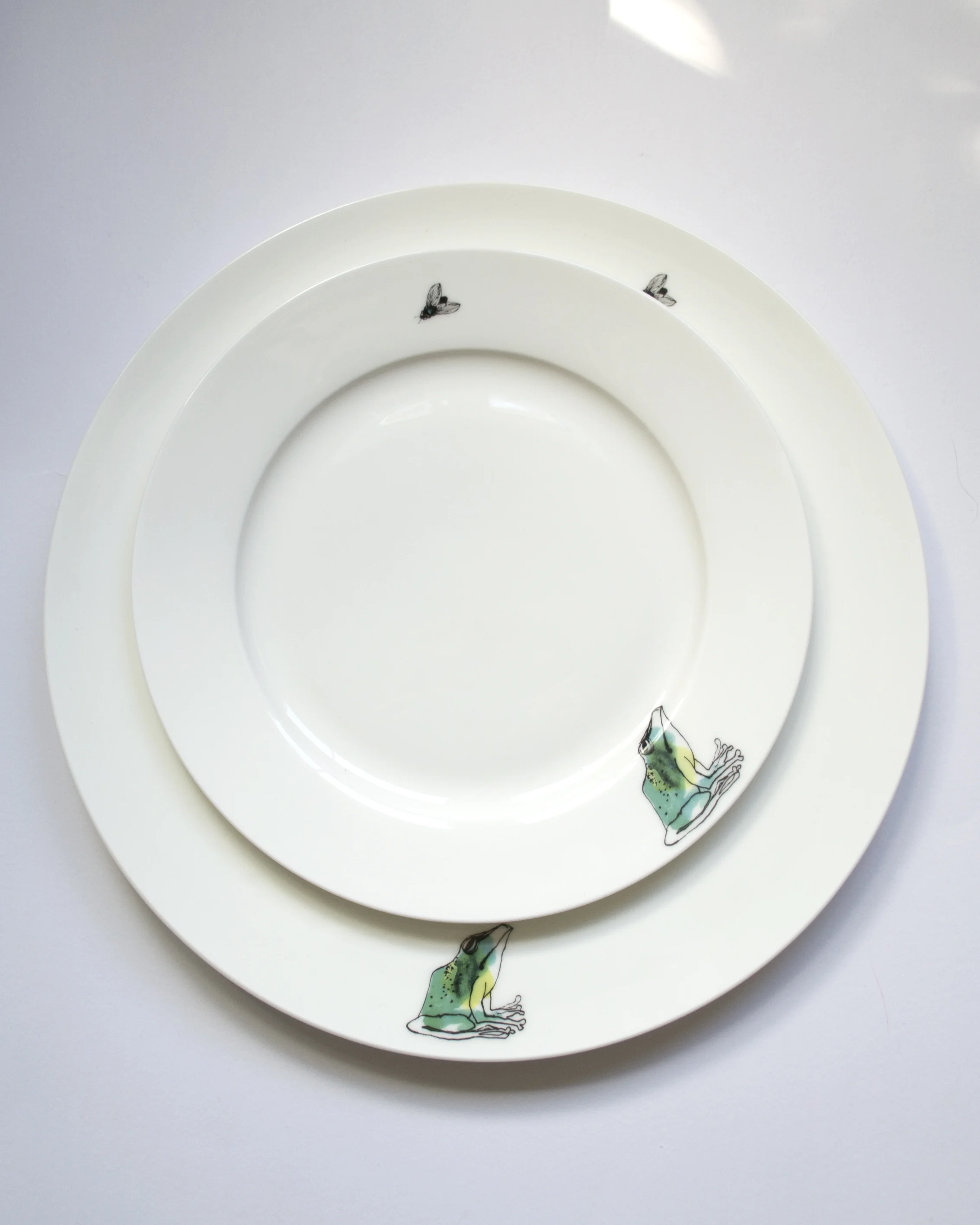 frog plates stacked