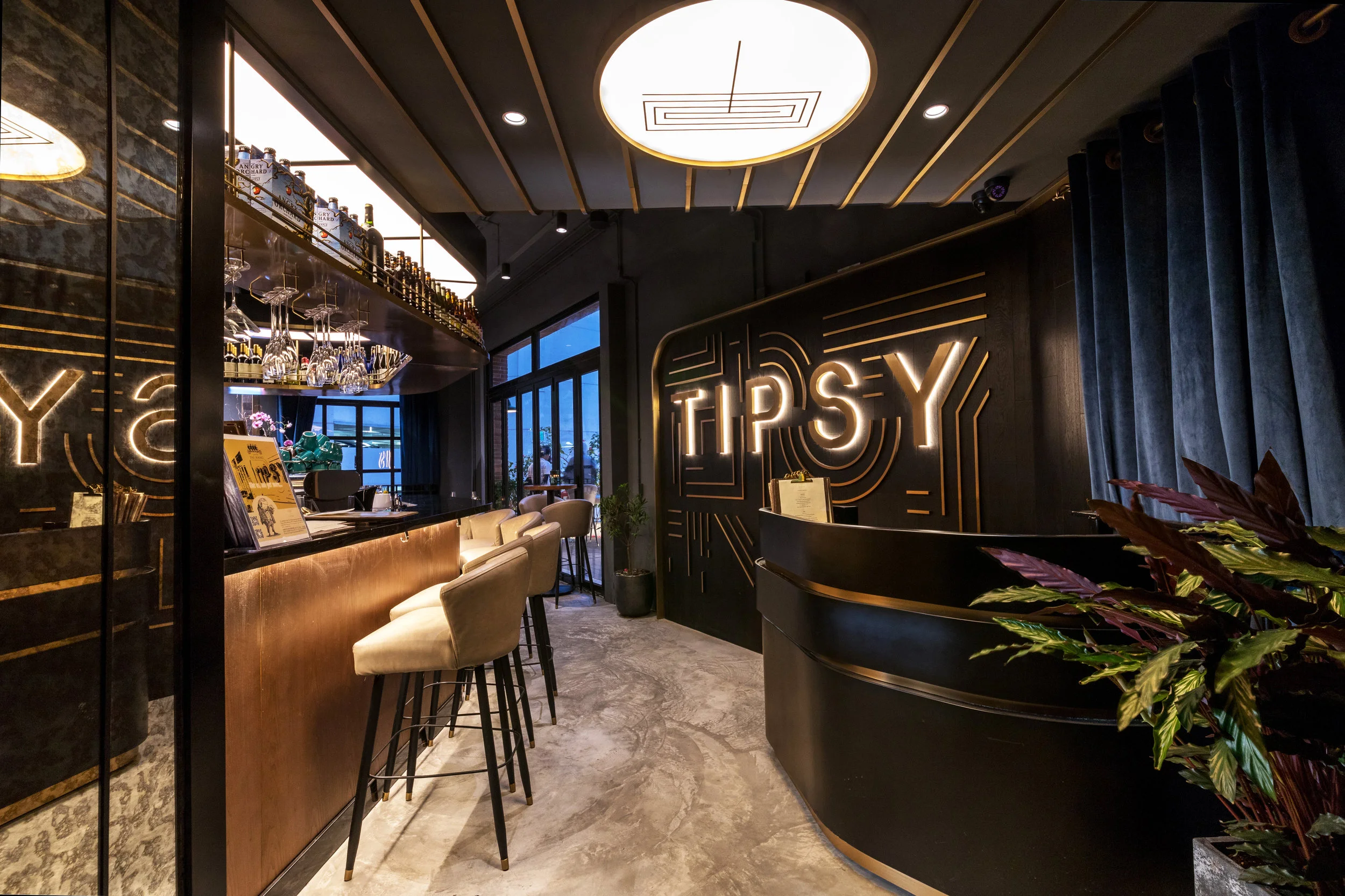 Tipsy02.jpg