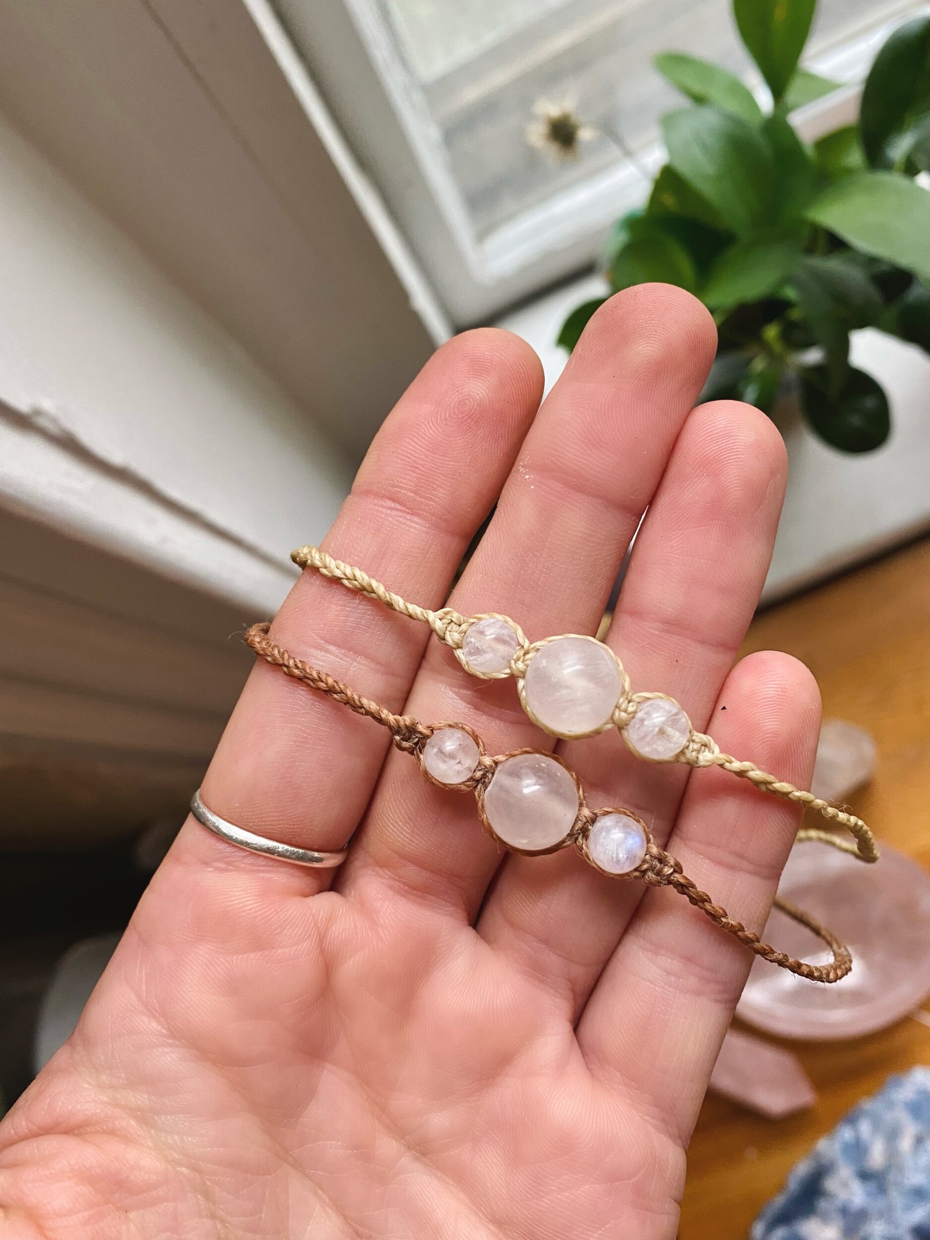 84CF7B41-7BAB-40AA-8A11-0DE75B16D058