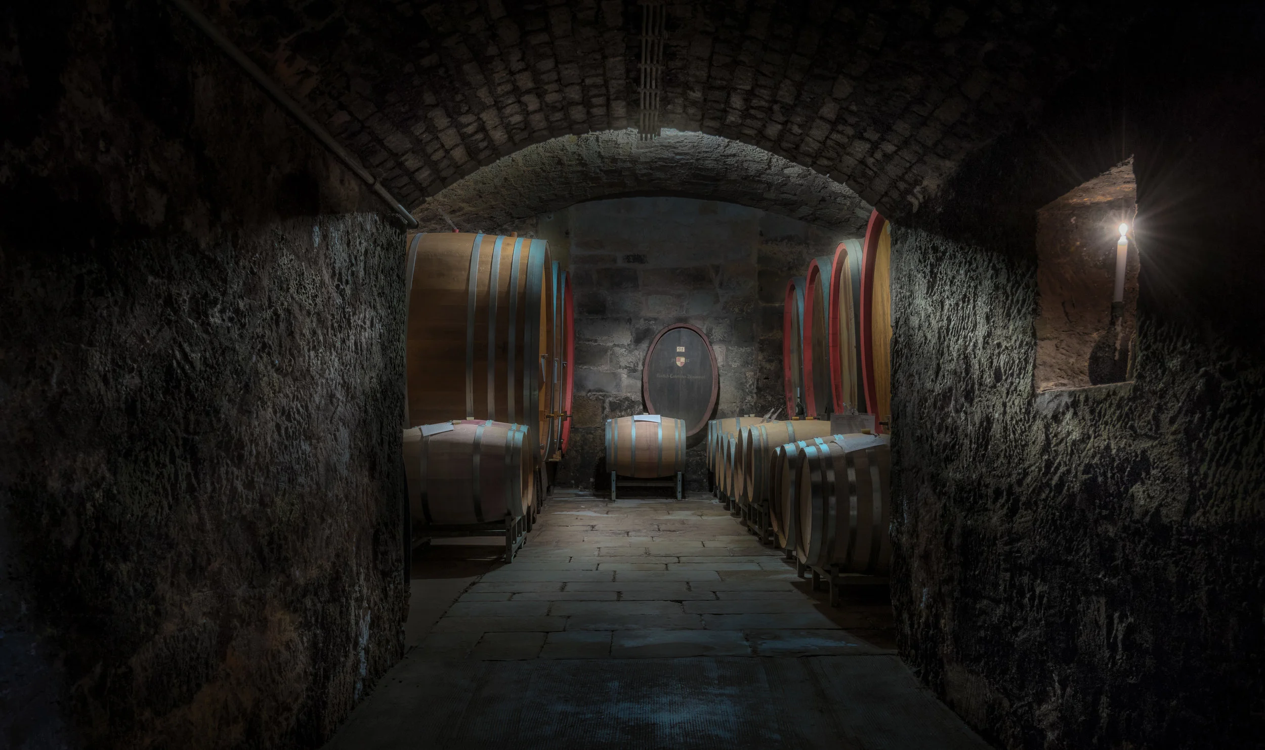 Weinkeller Castell_DSC5228-2.jpg