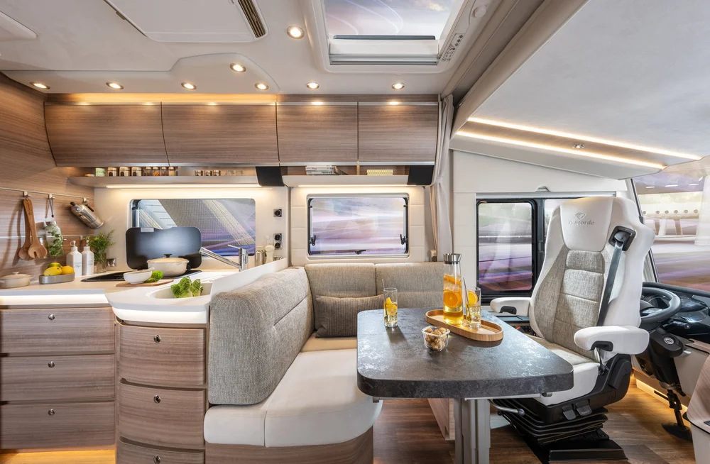 Concorde Carver Interieur - Sitzgruppe