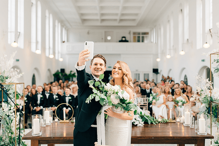 Blog Niamh_Smith_Irish_Wedding_Gallery_Gloster_House_H_12.png