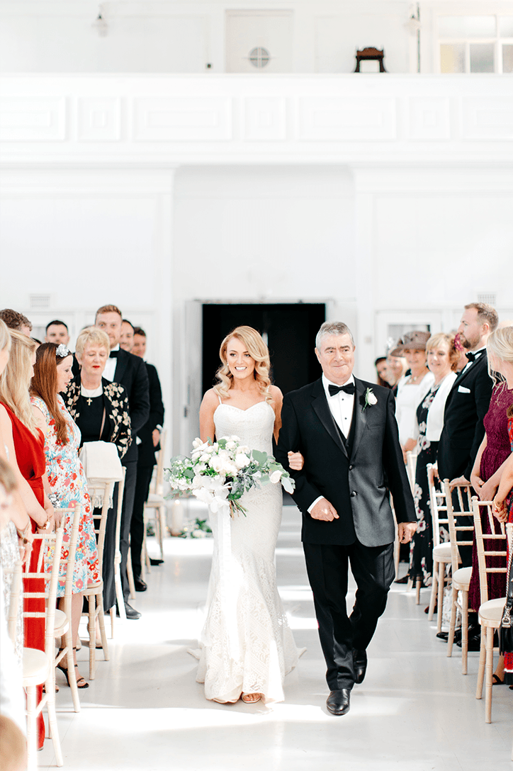 Blog Niamh_Smith_Irish_Wedding_Gallery_Gloster_House_P40.png