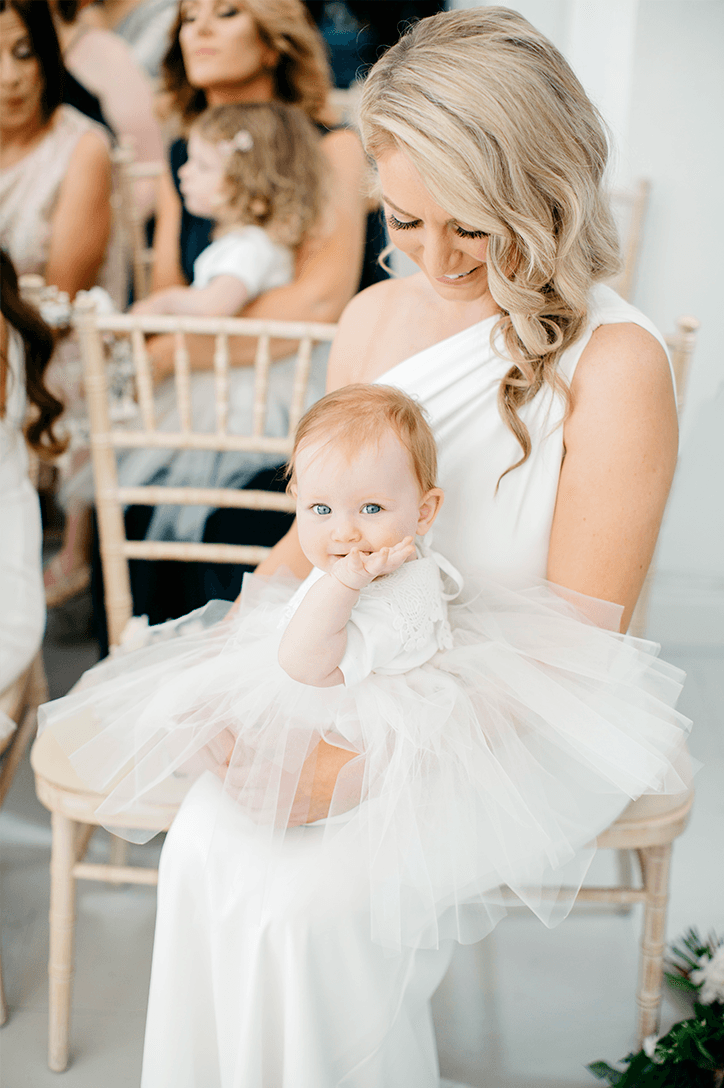 Blog Niamh_Smith_Irish_Wedding_Gallery_Gloster_House_P46.png