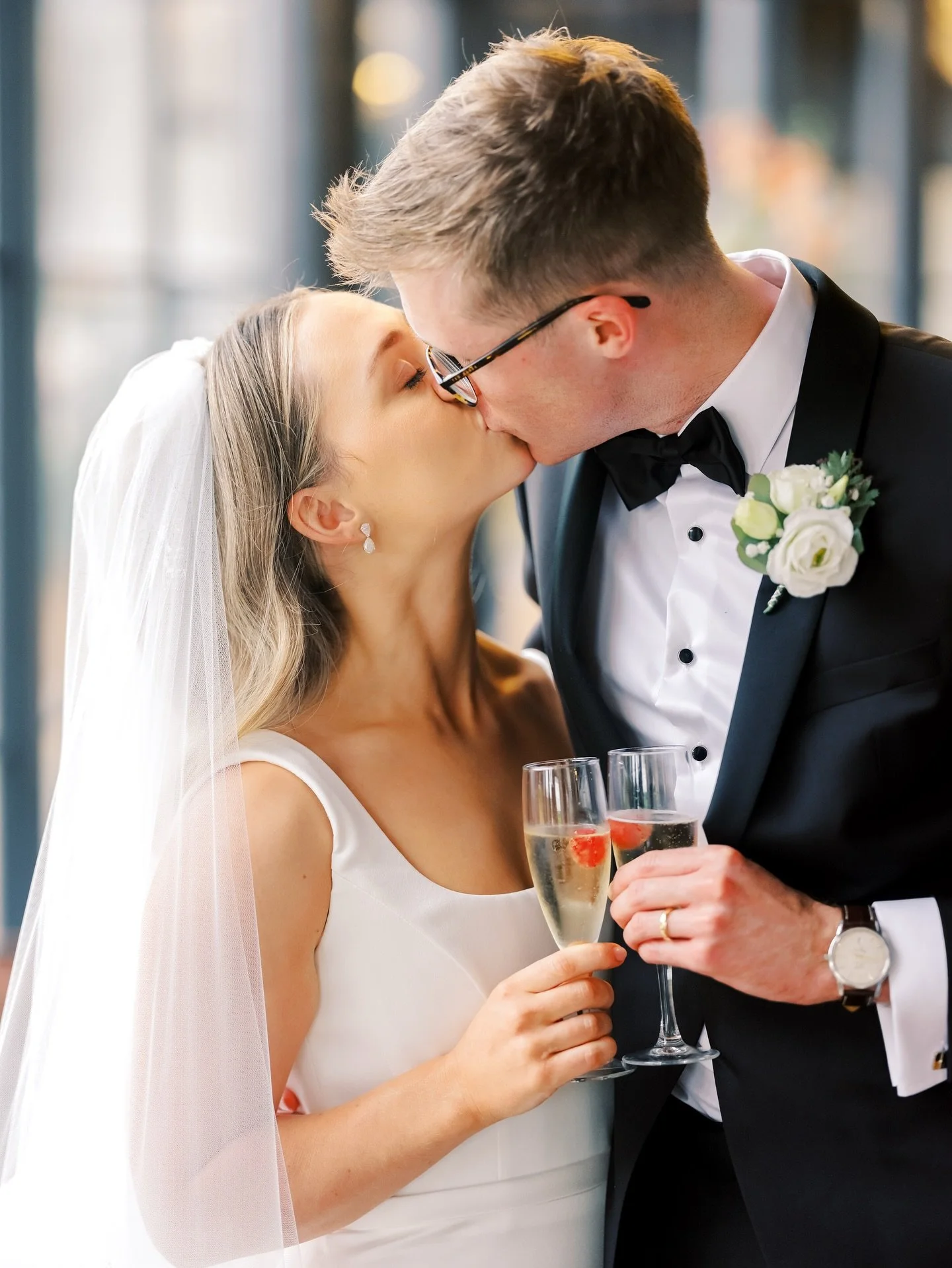 L&amp;D Clonabreany House 
.
.
.

#castleleslieestate #castleleslie #adaremanorhotel #american #castlewedding #ireland #irishcastlewedding #weddingcouple #irishcastles #coupleportrait #weddinginspiration #usawedding #castlewedding #irishcastlewedding