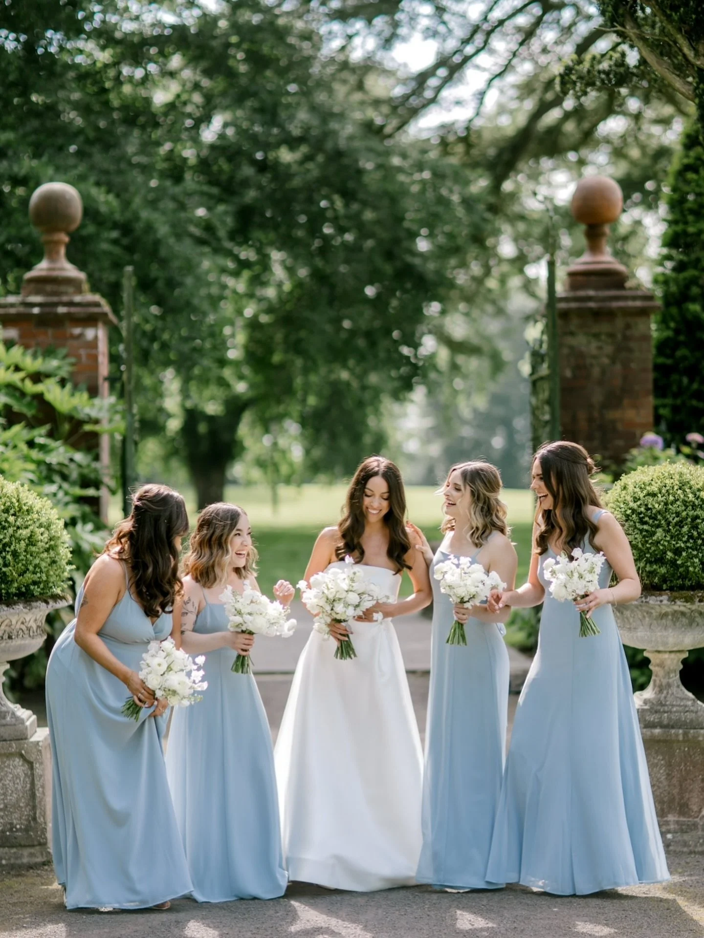 Back @tankardstownhouse in the coming weeks. Such a beautiful venue summer or winter ❤️
.
.
.

.
.
.

 #castlewedding #ireland #irishcastlewedding #weddingcouple #irishcastles #coupleportrait #weddinginspiration #usawedding #castlewedding #irishcastl