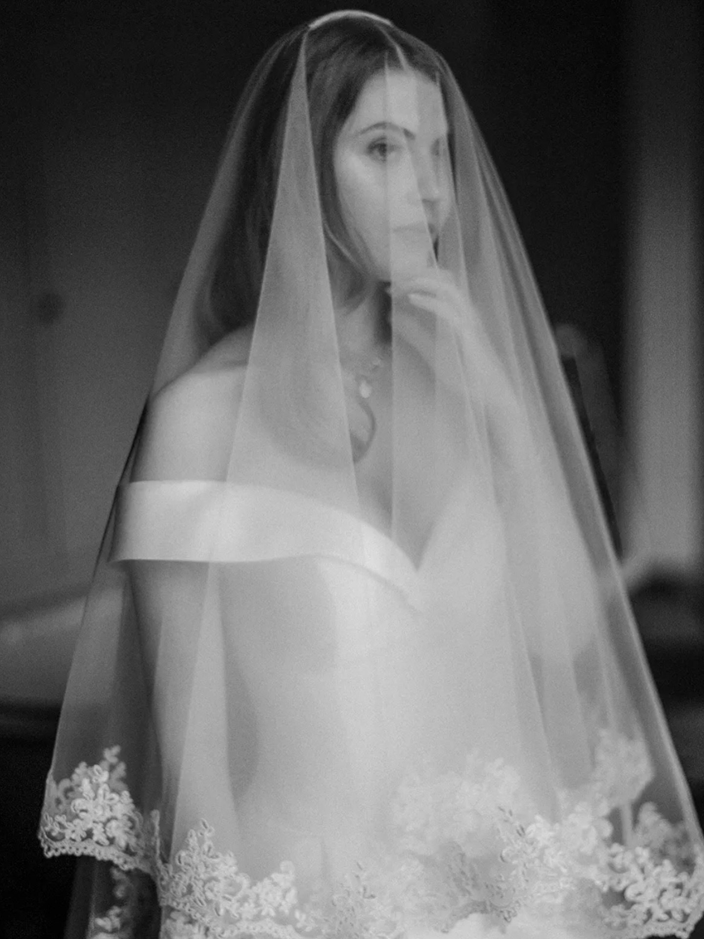 Shot on film. 🎞️
Timeless tones, real grain.
Add rolls of film to your collection; get in touch for details
.
.
.
.
.
#filmweddingphotographer #irishweddingphotographer #luttrelstowncastleweddingphotographer #luttrelstowncastle #castleweddingvenue