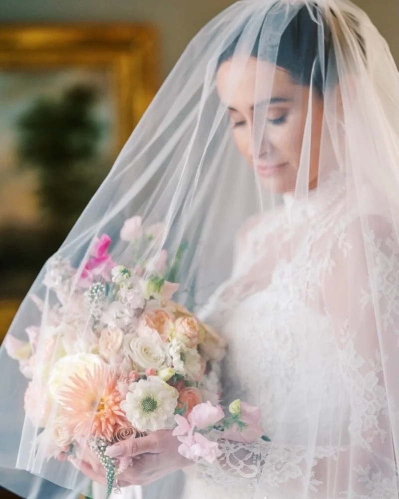 @theadaremanor 
.
.
.
.#adaremanorwedding #adaremanor #irishcastlewedding #irishcastle #brideportrait