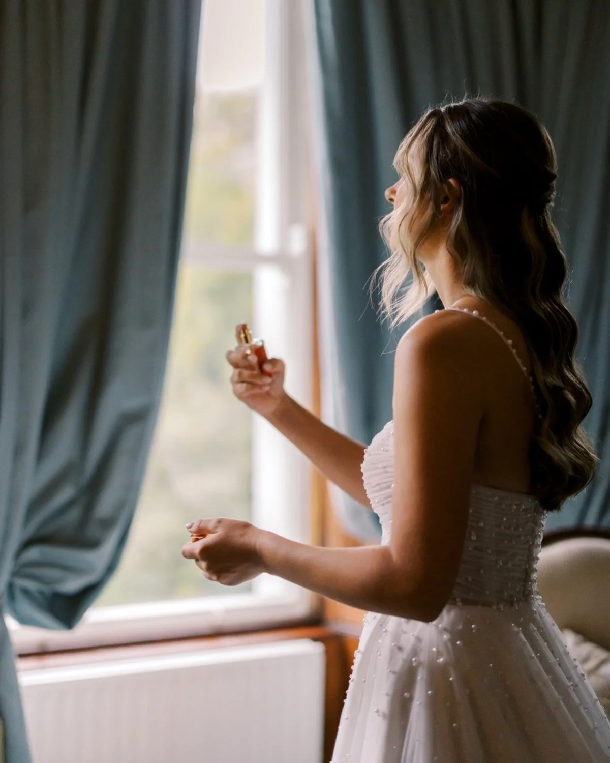 #IrelandWedding #americanirishwedding #usacouple #irishcastle #irelandweddingphotographer 

Editorial wedding photography
Irish American couple marry in Irish castle 
Destination Europe wedding photography 
Tankardstown house wedding Ireland 
Luxury 