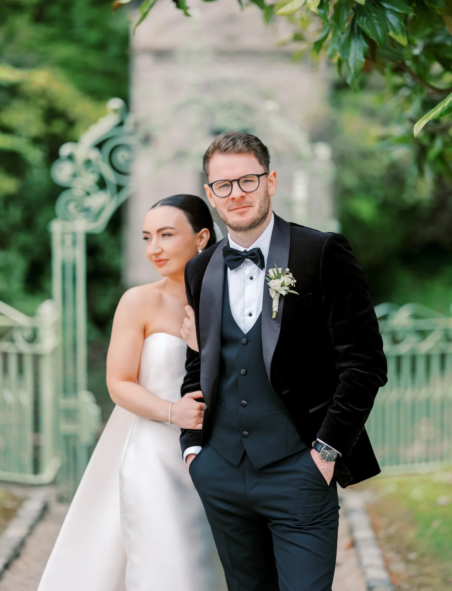 Maureen &amp; Mark at the Cliffs of Lyons 🤍 Outdoor ceremony by the lily pond with the best light all day. Ireland really shows off when it wants to.
.
.
.
.
#luxuryirishwedding #irelanddestinationwedding #cliffsoflyons #destinationweddingireland #i