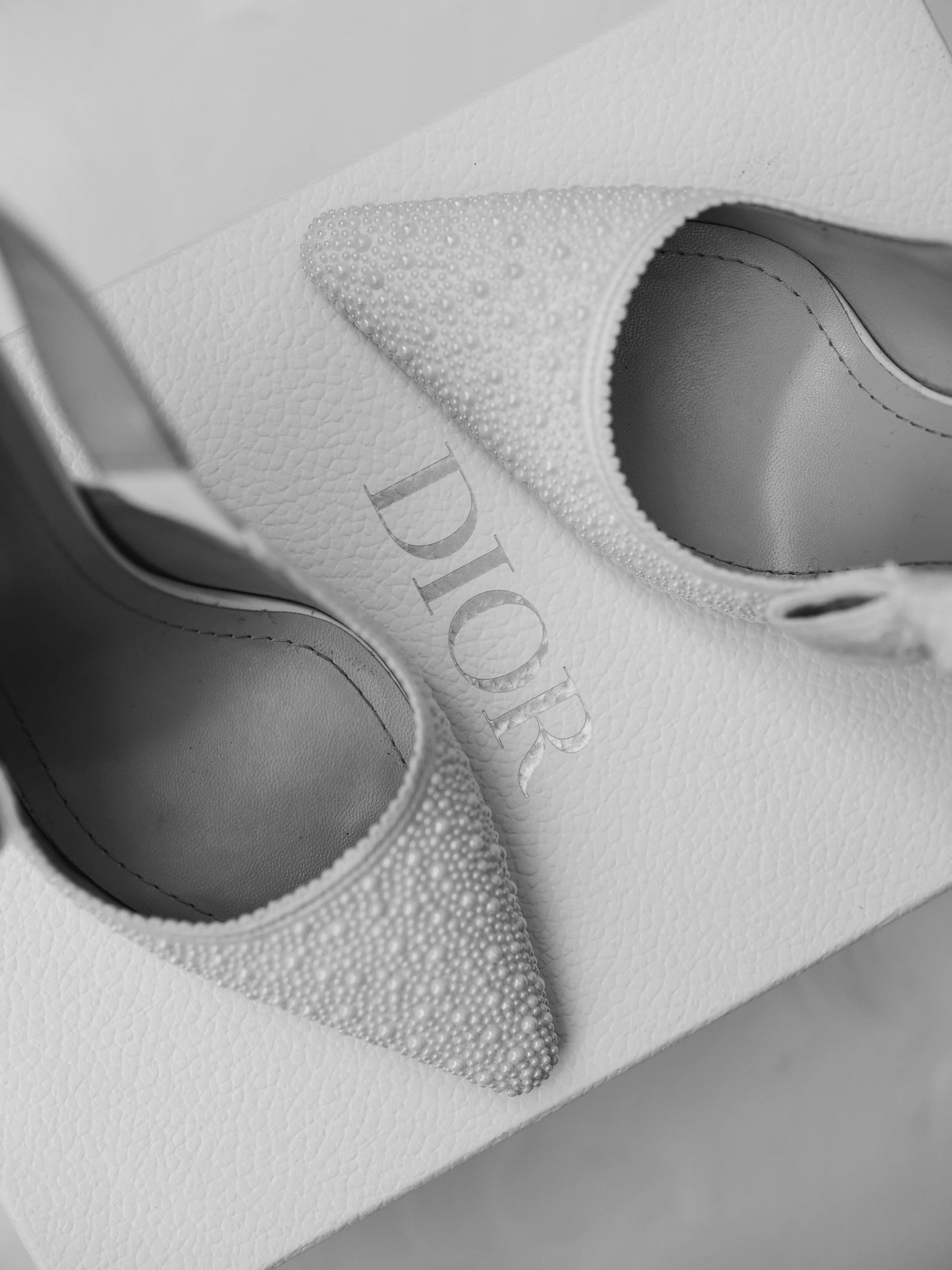 #IrishWeddingPhotographer #cashelpalacewedding #IrelandWeddingPhotographer #bridalshoes #cashelpalaceweddingphotographer EditorialWeddingPhotography WeddingInspiration IrishWeddingVenue WeddingFlorals WeddingDetails LuxuryWedding BrideAndGroom Irelan